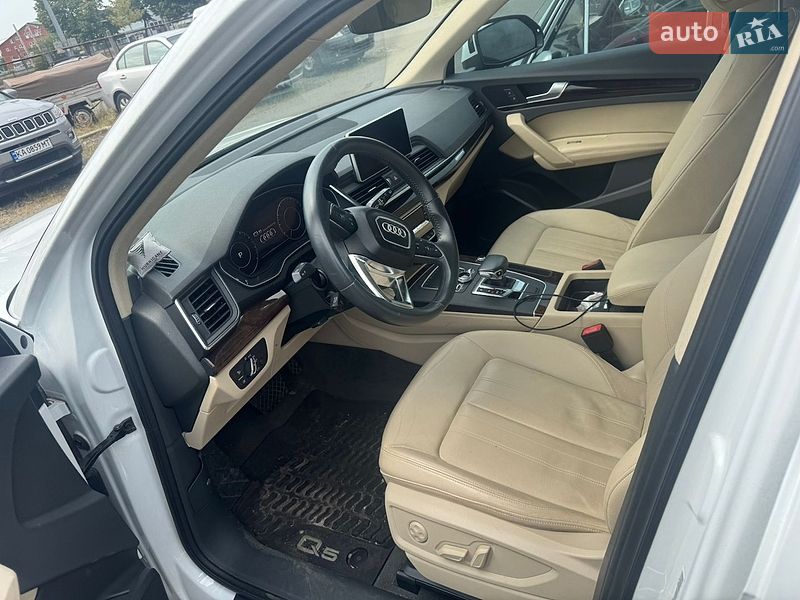 Внедорожник / Кроссовер Audi Q5 2019 в Киеве