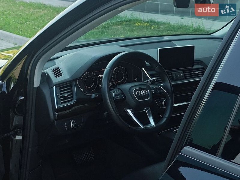 Внедорожник / Кроссовер Audi Q5 2018 в Здолбунове