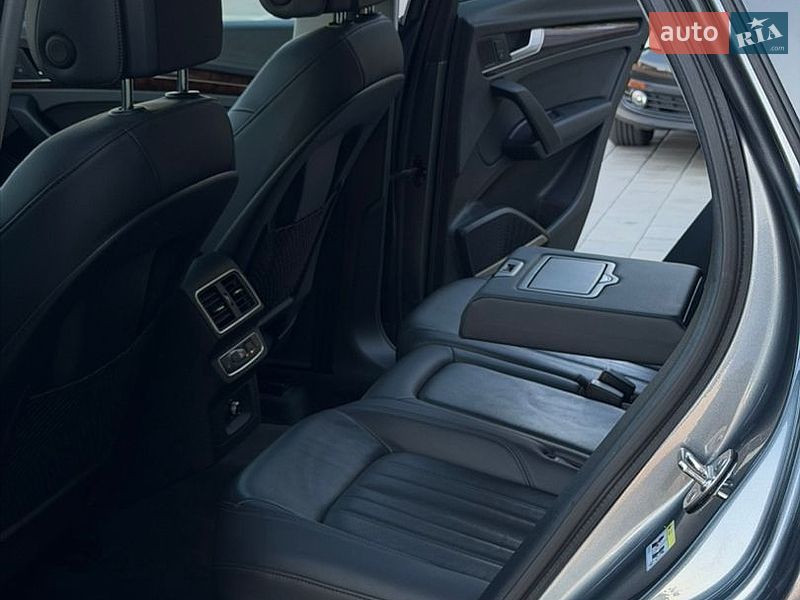 Позашляховик / Кросовер Audi Q5 2018 в Черкасах фото 10 Позашляховик / Кросовер Audi Q5 2018 в Черкасах