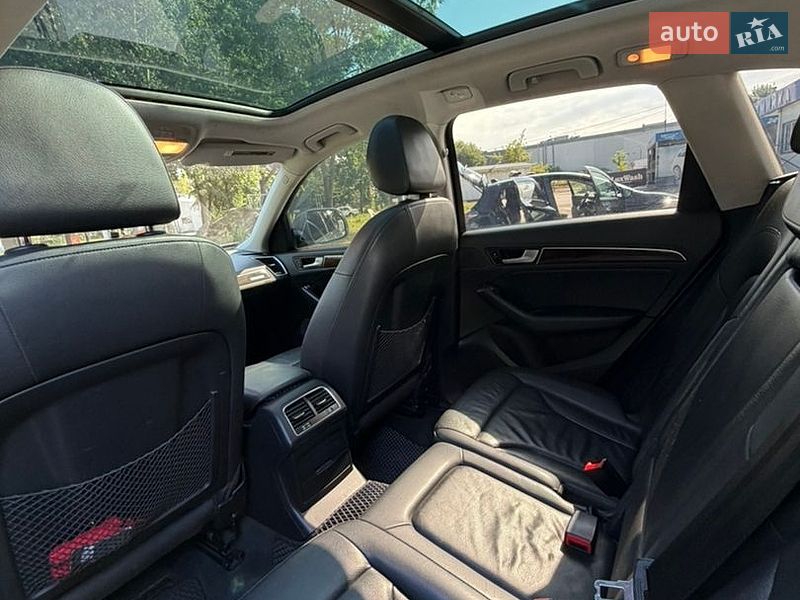 Позашляховик / Кросовер Audi Q5 2012 в Львові