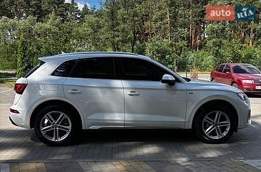 Внедорожник / Кроссовер Audi Q5 2021 в Белогородке