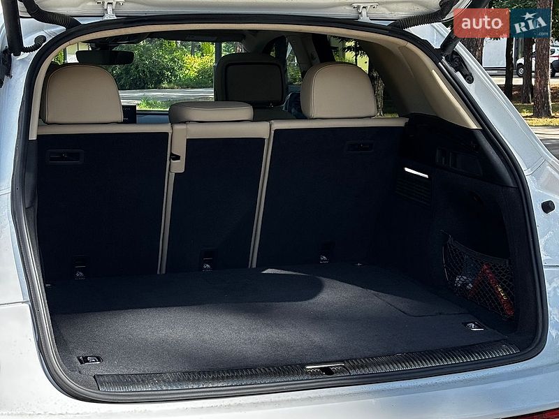 Внедорожник / Кроссовер Audi Q5 2021 в Белогородке