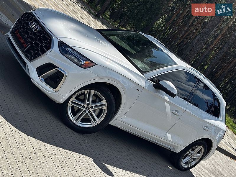 Внедорожник / Кроссовер Audi Q5 2021 в Белогородке