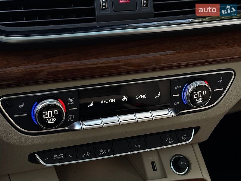 Внедорожник / Кроссовер Audi Q5 2021 в Белогородке