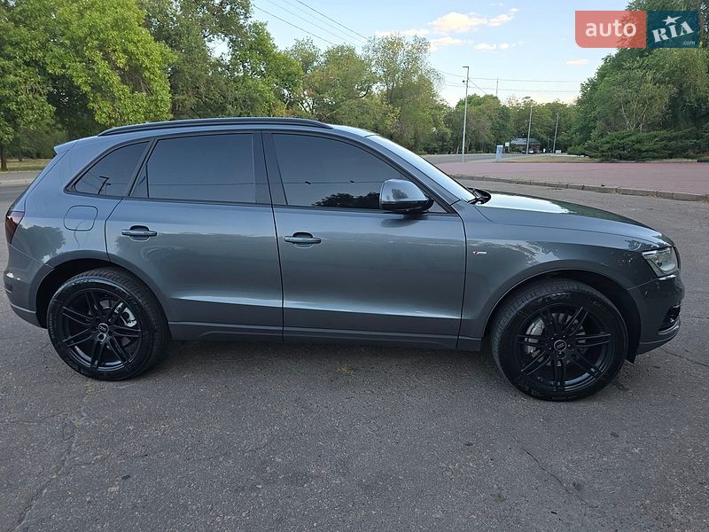 Внедорожник / Кроссовер Audi Q5 2016 в Кропивницком