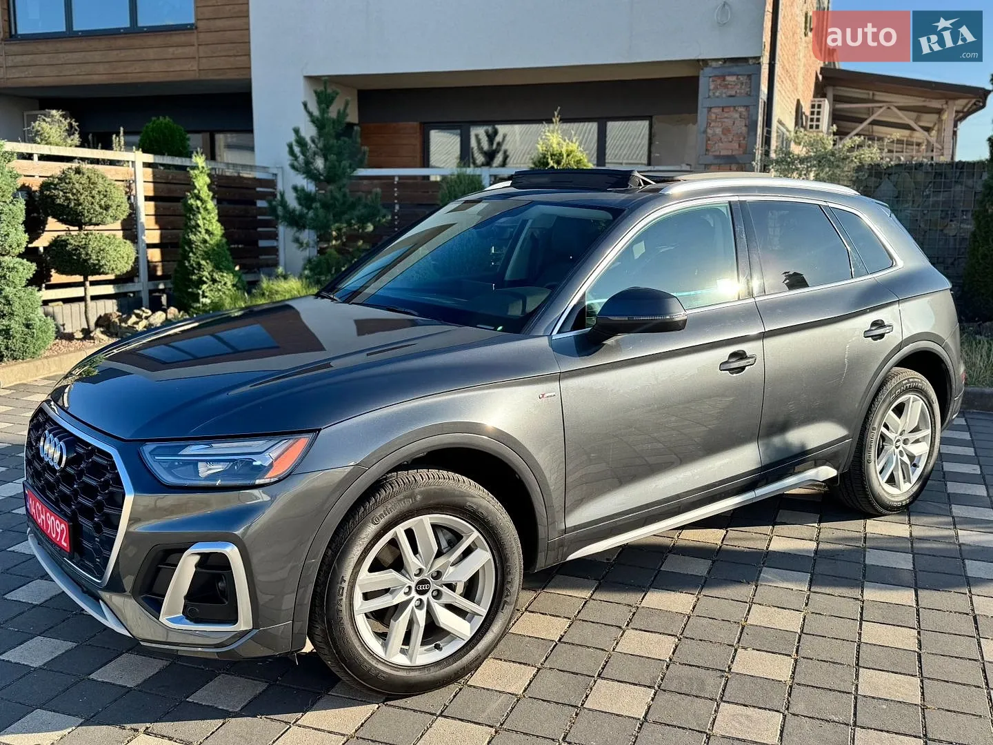 Audi Q5 2023 VIN WA1GAAFY1P2098513 фото оголошення 10 з 37