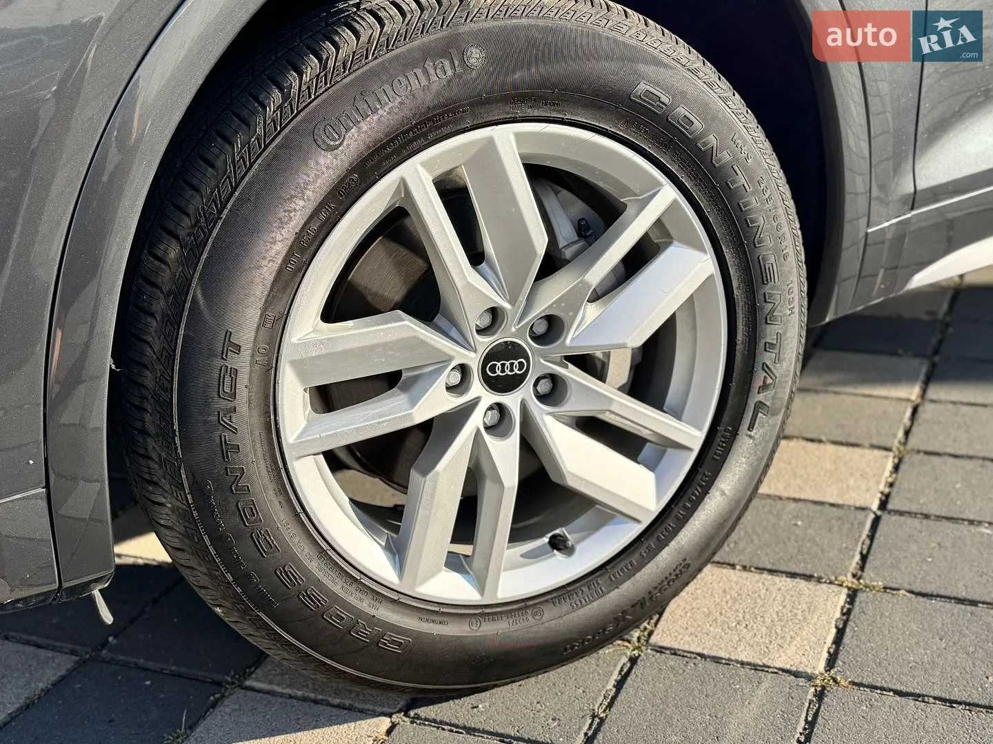 Audi Q5 2023 VIN WA1GAAFY1P2098513 фото оголошення 35 з 37