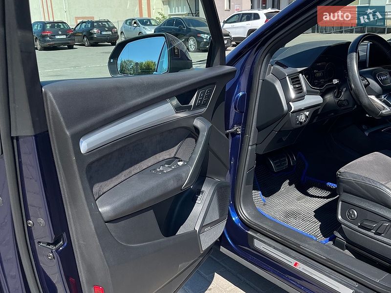 Внедорожник / Кроссовер Audi Q5 2017 в Львове