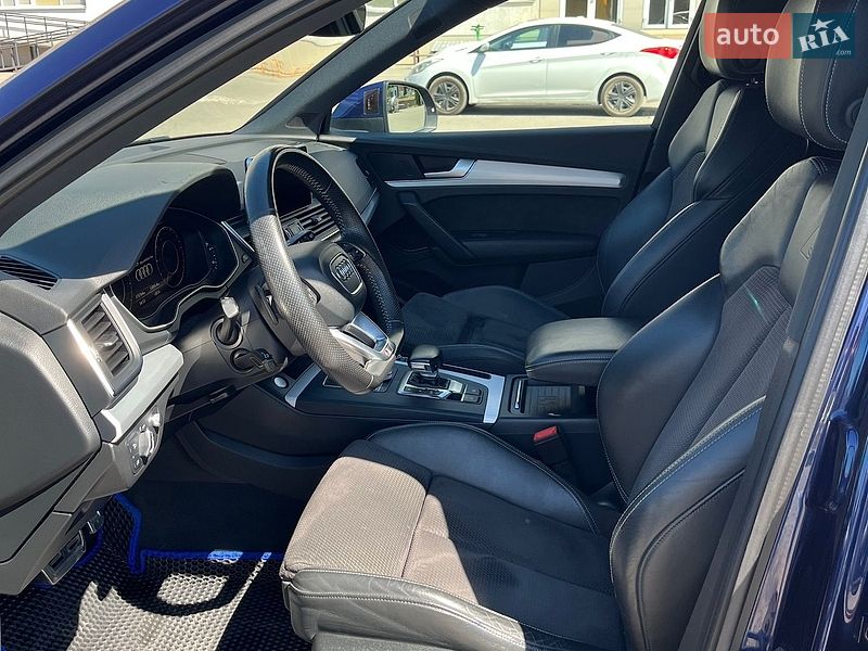 Внедорожник / Кроссовер Audi Q5 2017 в Львове