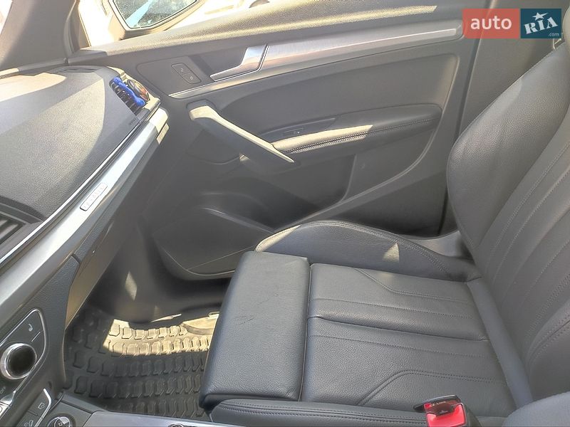 Позашляховик / Кросовер Audi Q5 2019 в Умані фото 28 Позашляховик / Кросовер Audi Q5 2019 в Умані