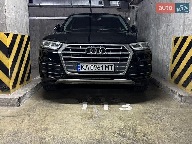 Внедорожник / Кроссовер Audi Q5 2018 в Киеве
