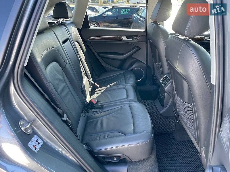 Внедорожник / Кроссовер Audi Q5 2015 в Киеве