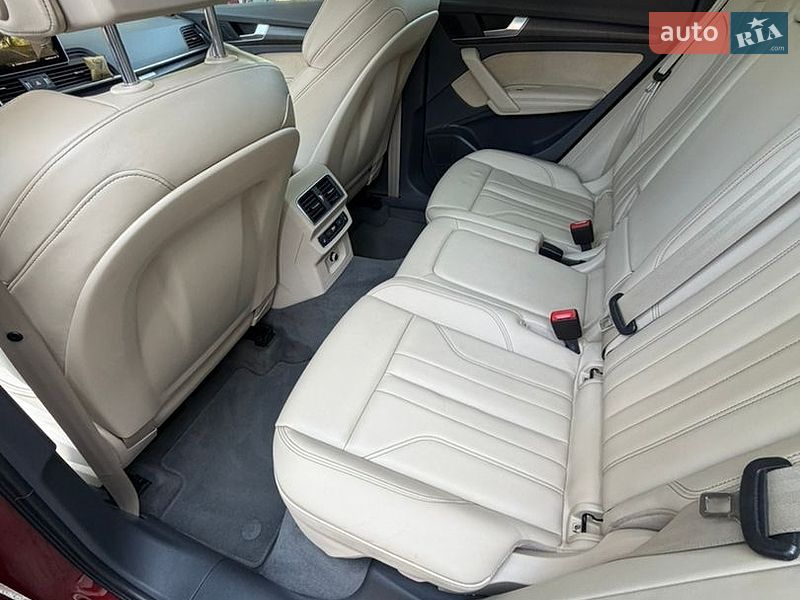 Позашляховик / Кросовер Audi Q5 2017 в Києві