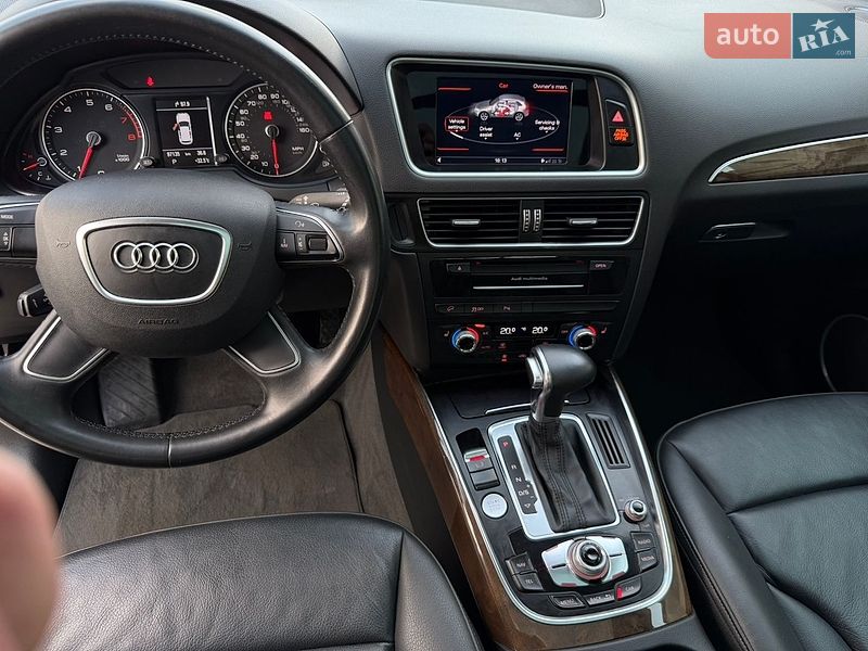 Внедорожник / Кроссовер Audi Q5 2015 в Луцке
