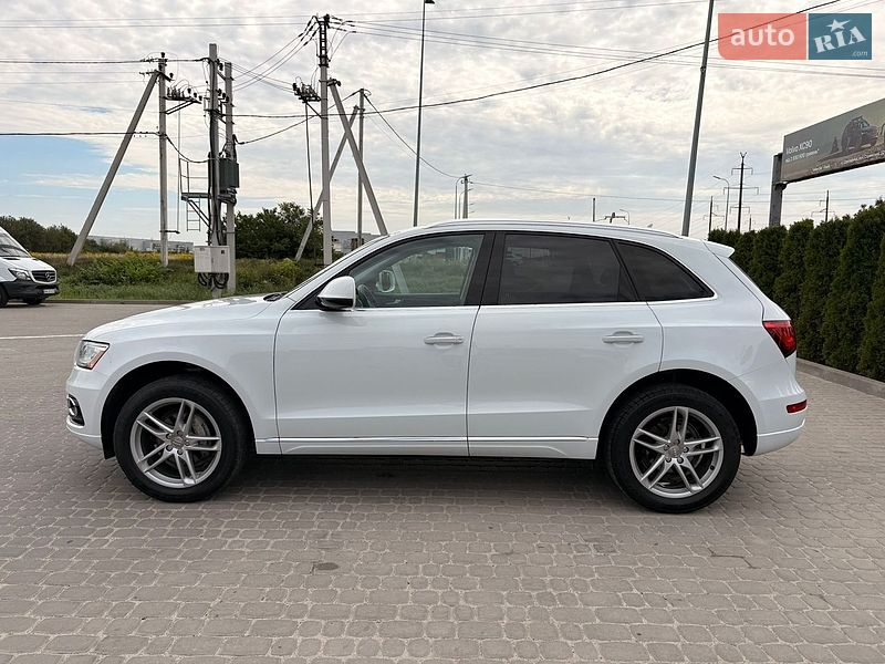 Позашляховик / Кросовер Audi Q5 2017 в Львові