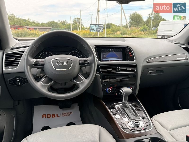 Позашляховик / Кросовер Audi Q5 2017 в Львові