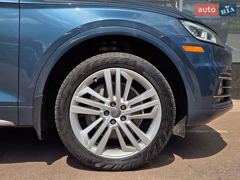 Внедорожник / Кроссовер Audi Q5 2018 в Киеве