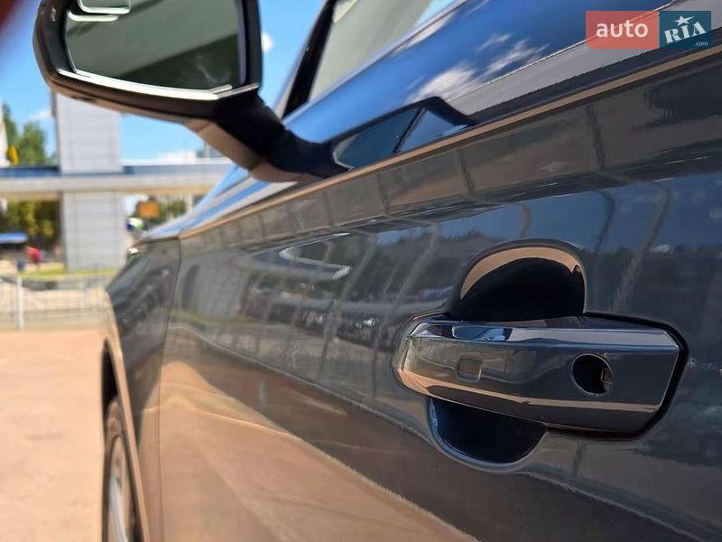 Внедорожник / Кроссовер Audi Q5 2018 в Киеве