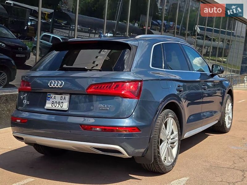 Внедорожник / Кроссовер Audi Q5 2018 в Киеве