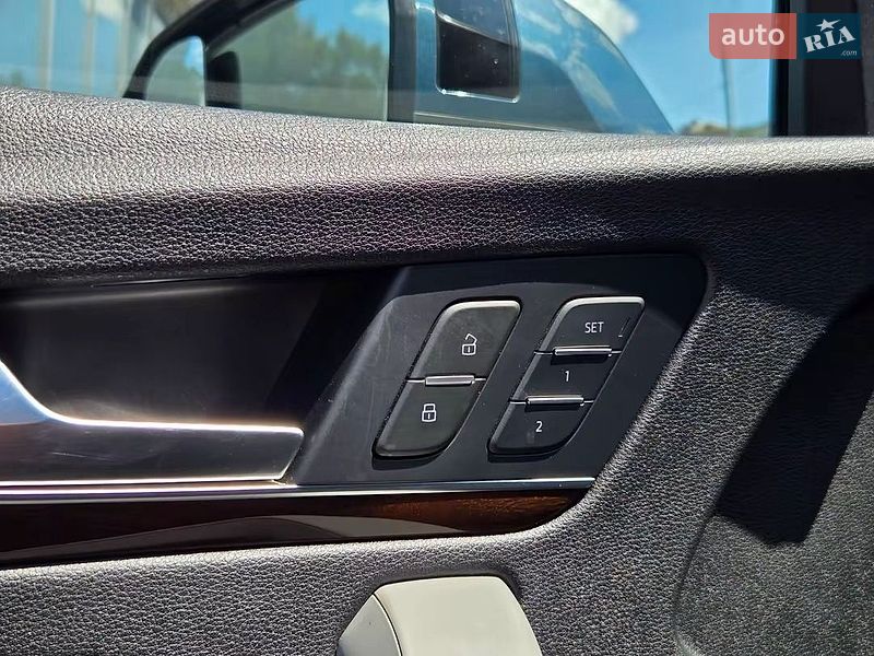 Внедорожник / Кроссовер Audi Q5 2018 в Киеве