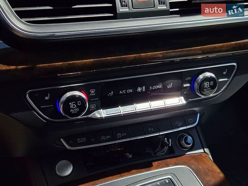 Внедорожник / Кроссовер Audi Q5 2018 в Киеве