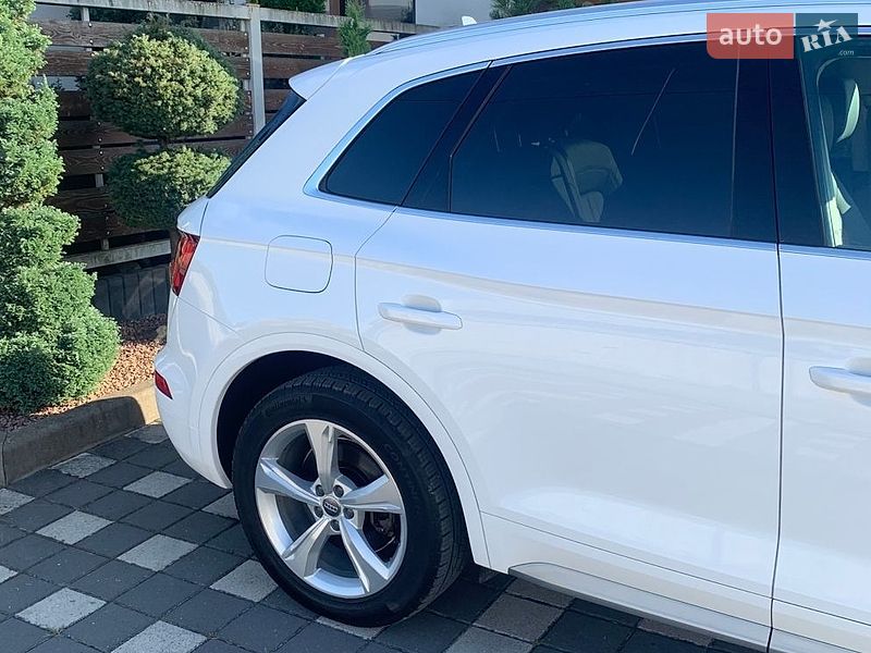 Внедорожник / Кроссовер Audi Q5 2020 в Стрые