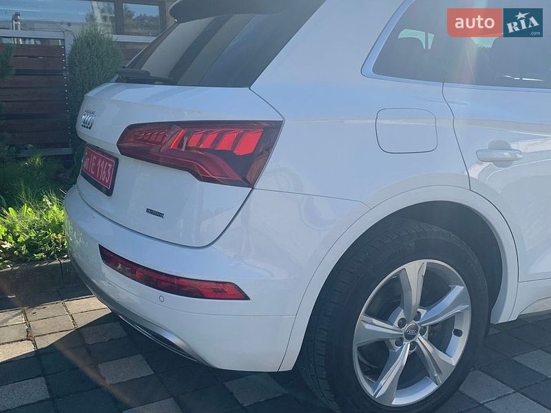 Внедорожник / Кроссовер Audi Q5 2020 в Стрые