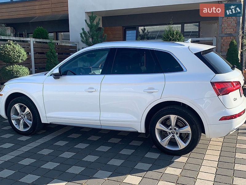 Внедорожник / Кроссовер Audi Q5 2020 в Стрые