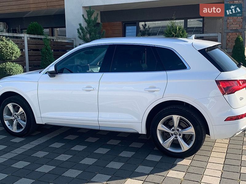 Внедорожник / Кроссовер Audi Q5 2020 в Стрые