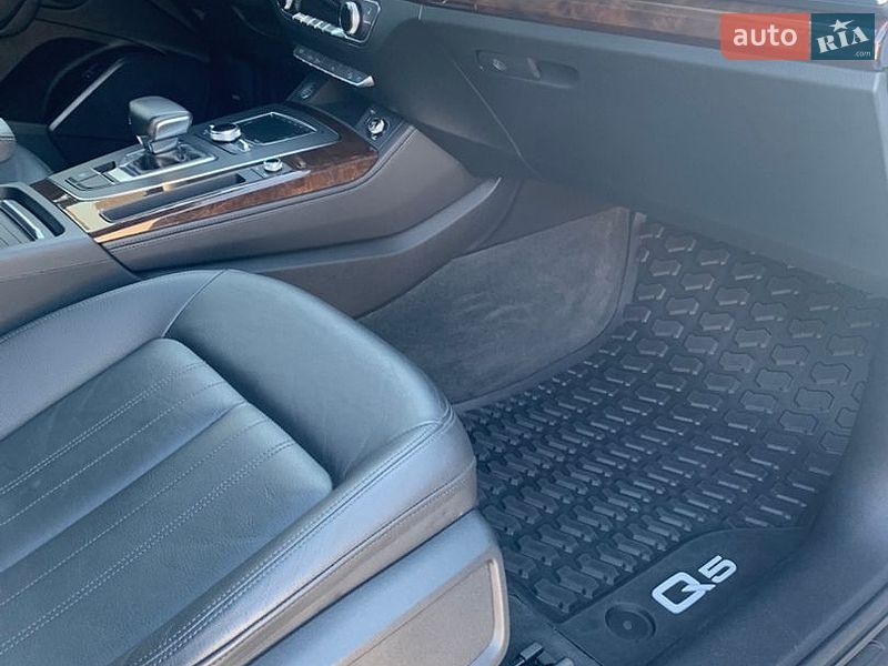 Внедорожник / Кроссовер Audi Q5 2020 в Стрые
