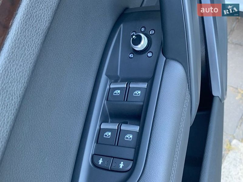 Внедорожник / Кроссовер Audi Q5 2020 в Стрые