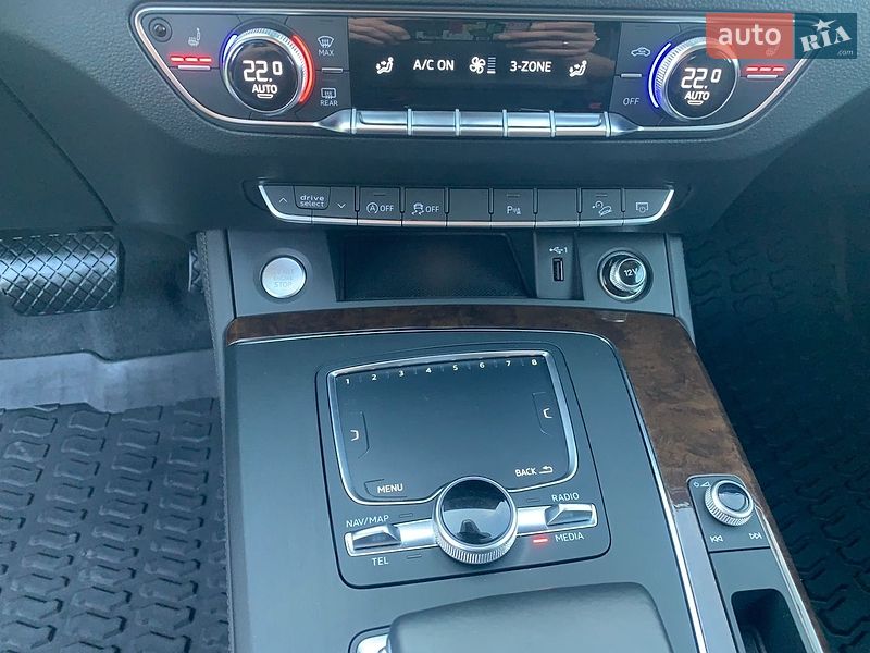 Внедорожник / Кроссовер Audi Q5 2020 в Стрые