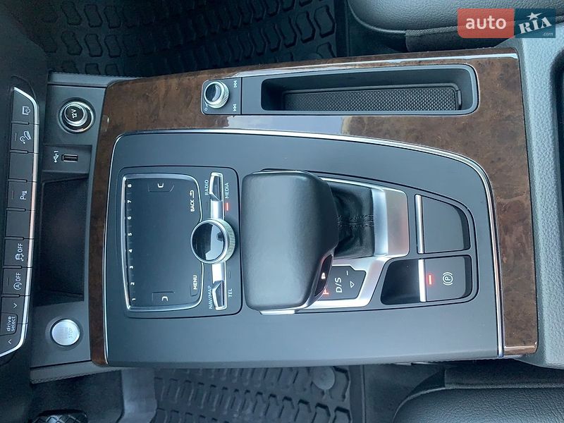 Внедорожник / Кроссовер Audi Q5 2020 в Стрые