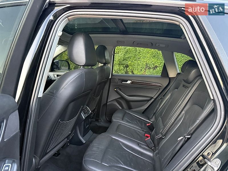 Внедорожник / Кроссовер Audi Q5 2012 в Ровно
