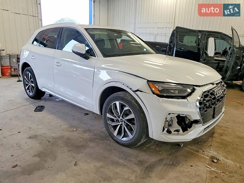 Позашляховик / Кросовер Audi Q5 2024 в Львові