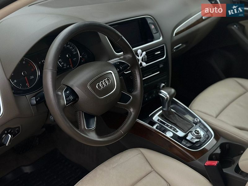 Позашляховик / Кросовер Audi Q5 2014 в Львові