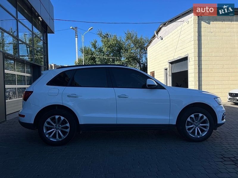 Внедорожник / Кроссовер Audi Q5 2015 в Ивано-Франковске