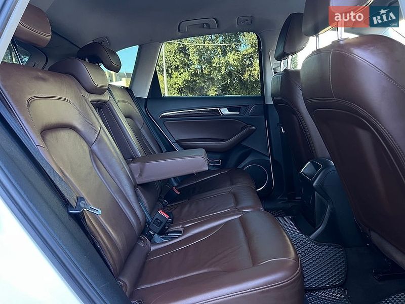 Внедорожник / Кроссовер Audi Q5 2015 в Ивано-Франковске