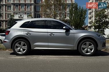 Внедорожник / Кроссовер Audi Q5 2019 в Киеве
