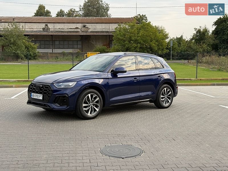 Позашляховик / Кросовер Audi Q5 2021 в Вінниці