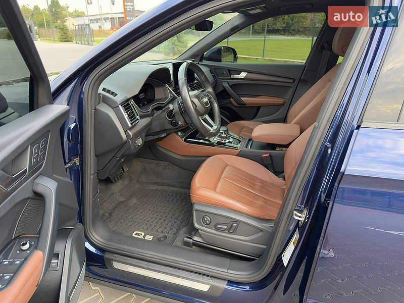 Позашляховик / Кросовер Audi Q5 2021 в Вінниці