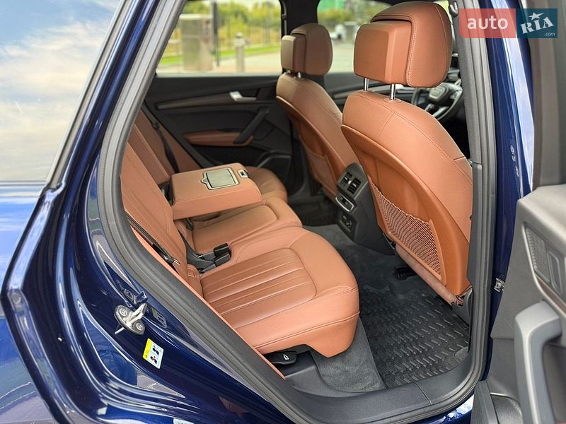 Позашляховик / Кросовер Audi Q5 2021 в Вінниці