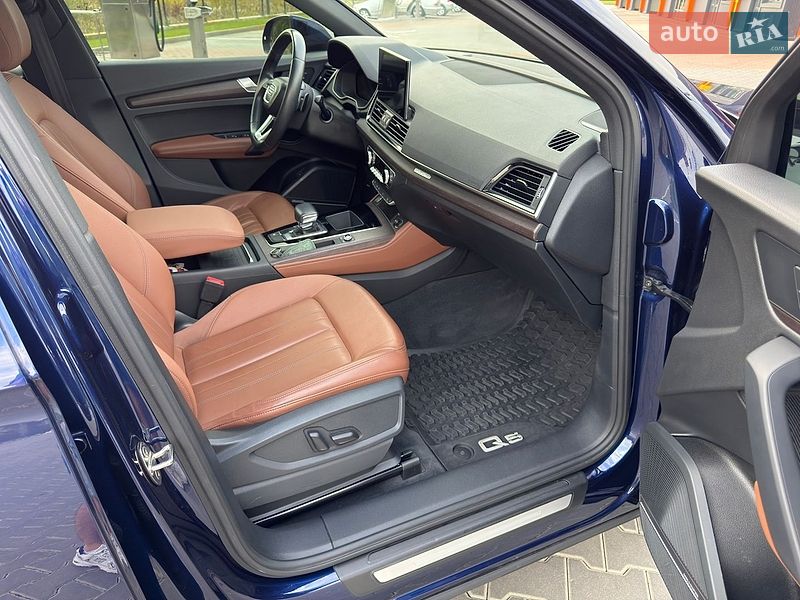 Позашляховик / Кросовер Audi Q5 2021 в Вінниці