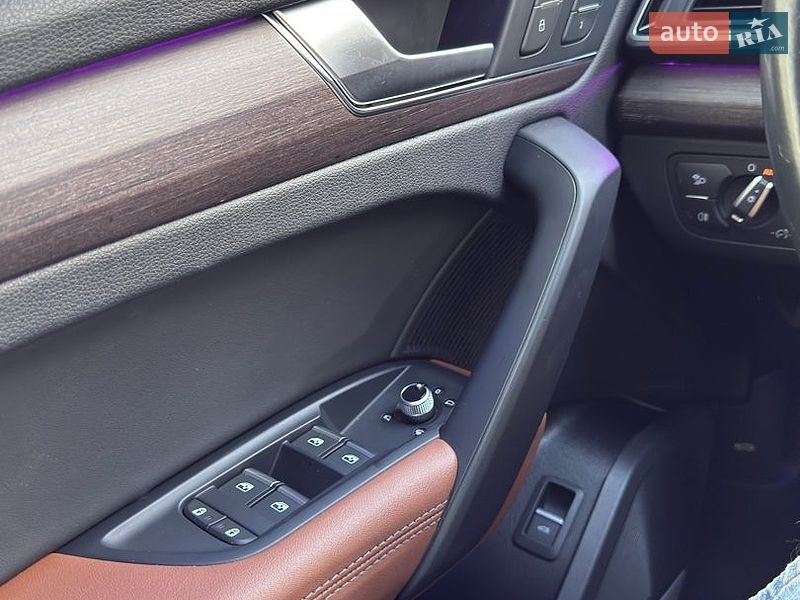 Позашляховик / Кросовер Audi Q5 2021 в Вінниці