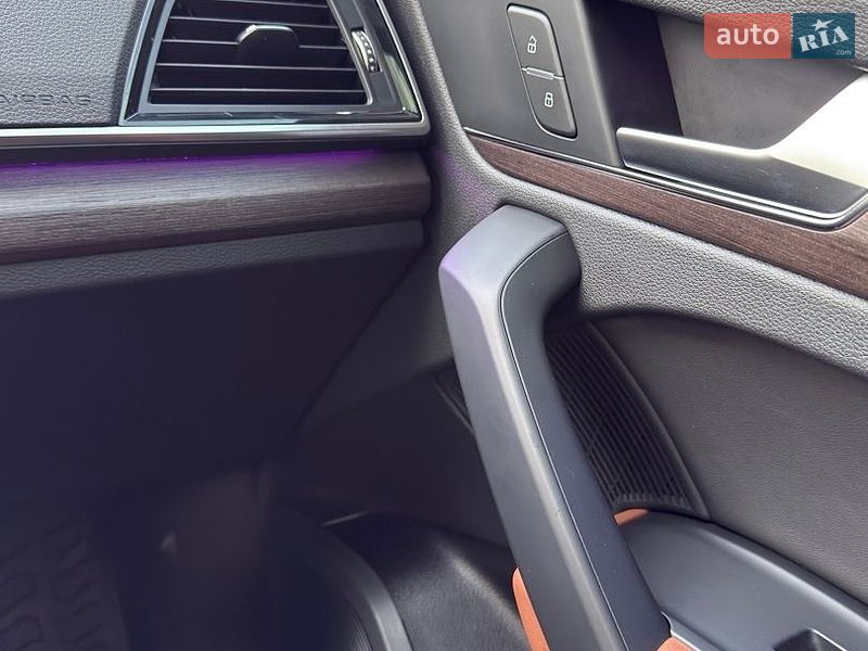 Позашляховик / Кросовер Audi Q5 2021 в Вінниці
