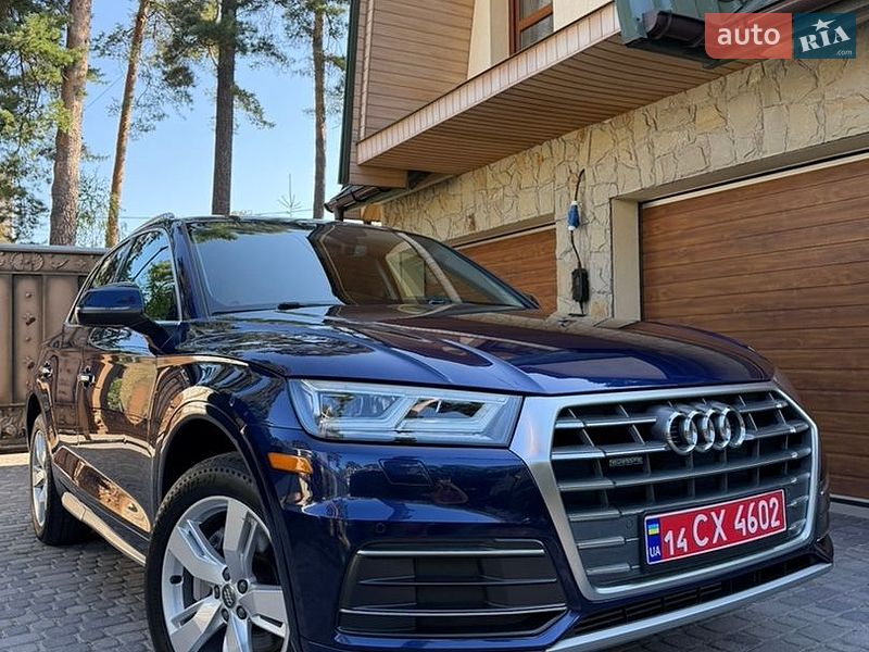 Позашляховик / Кросовер Audi Q5 2017 в Львові