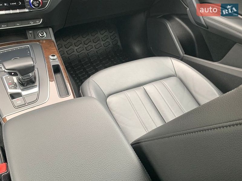 Внедорожник / Кроссовер Audi Q5 2020 в Стрые