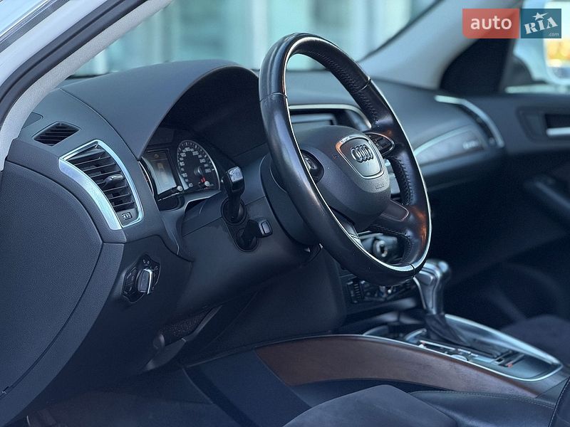 Позашляховик / Кросовер Audi Q5 2013 в Києві