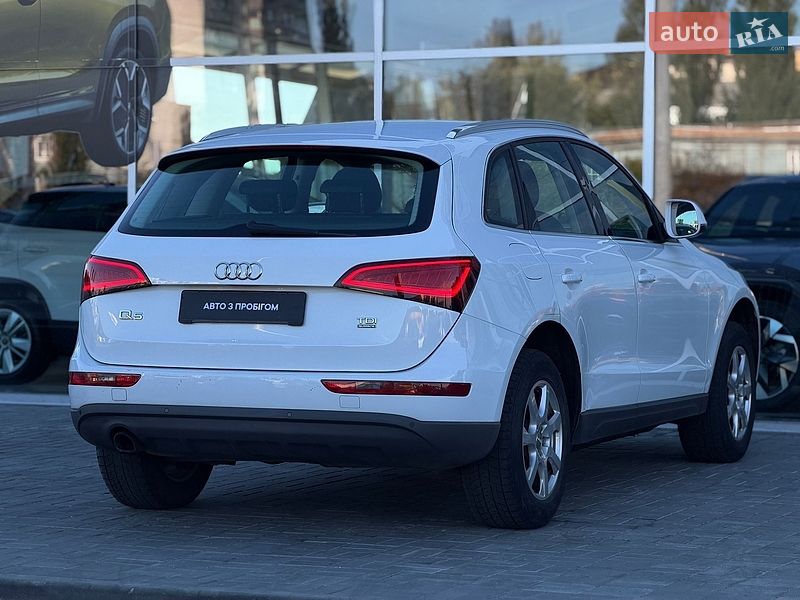 Позашляховик / Кросовер Audi Q5 2013 в Києві