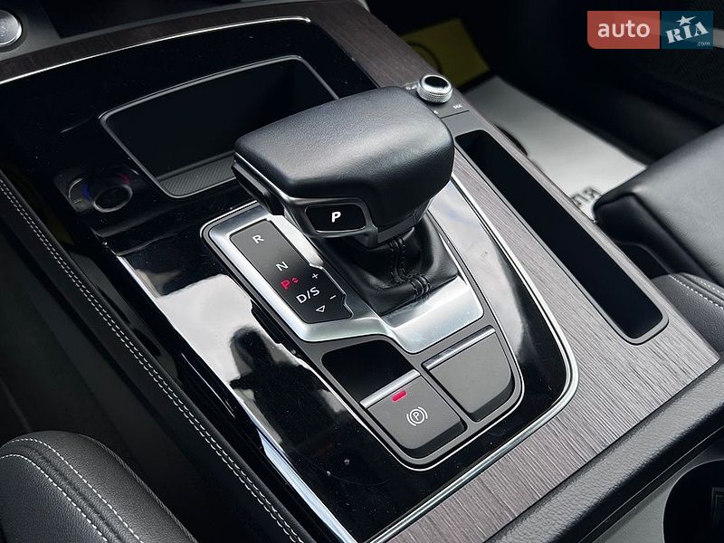 Внедорожник / Кроссовер Audi Q5 2022 в Львове